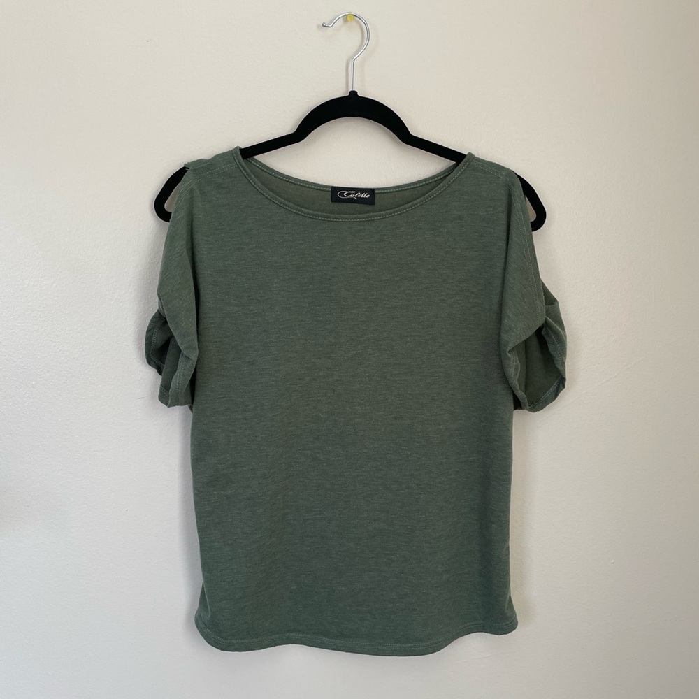Colette | Cold Shoulder Knit Tee | Size XS